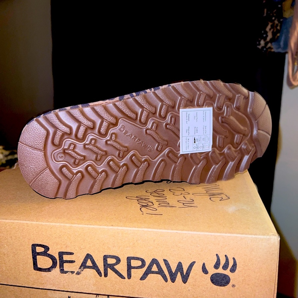 Brand new size 5 in (big girls/womens) bear paw leopard print calf height boots.